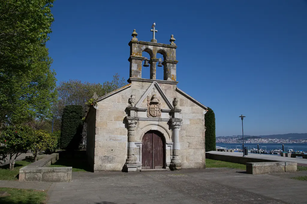 Descubre la Capilla del Hospital e Iglesia de Santiago de Cangas